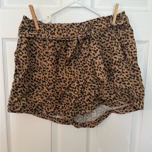 Aerie Flowy Paper Bag Leopard Print Women's Shorts with Belt